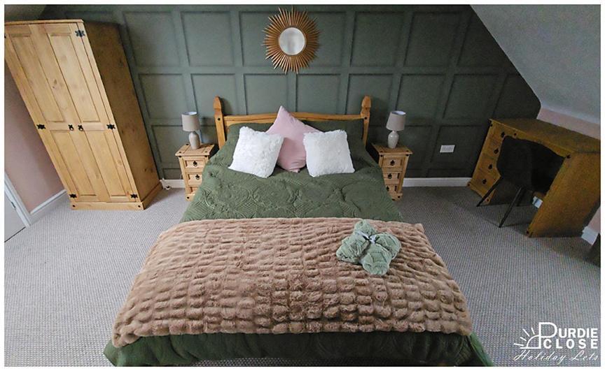 Purdie Close Holiday Let Чедър Екстериор снимка