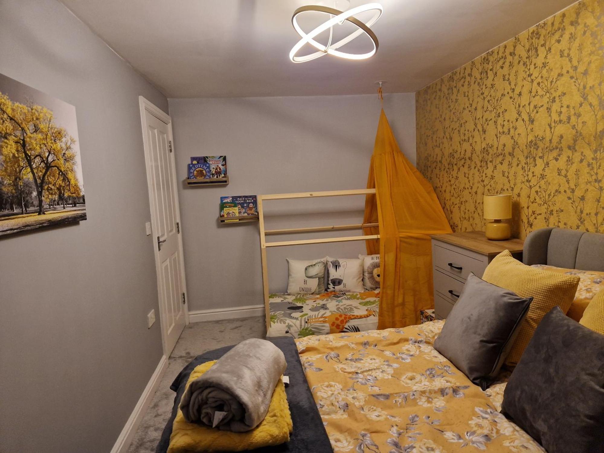 Purdie Close Holiday Let Чедър Екстериор снимка