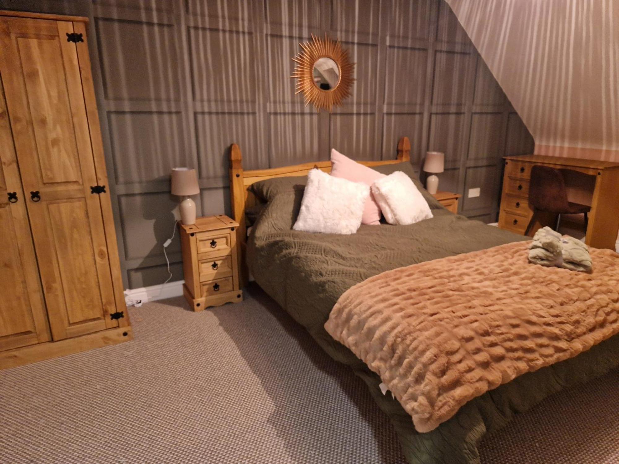 Purdie Close Holiday Let Чедър Екстериор снимка