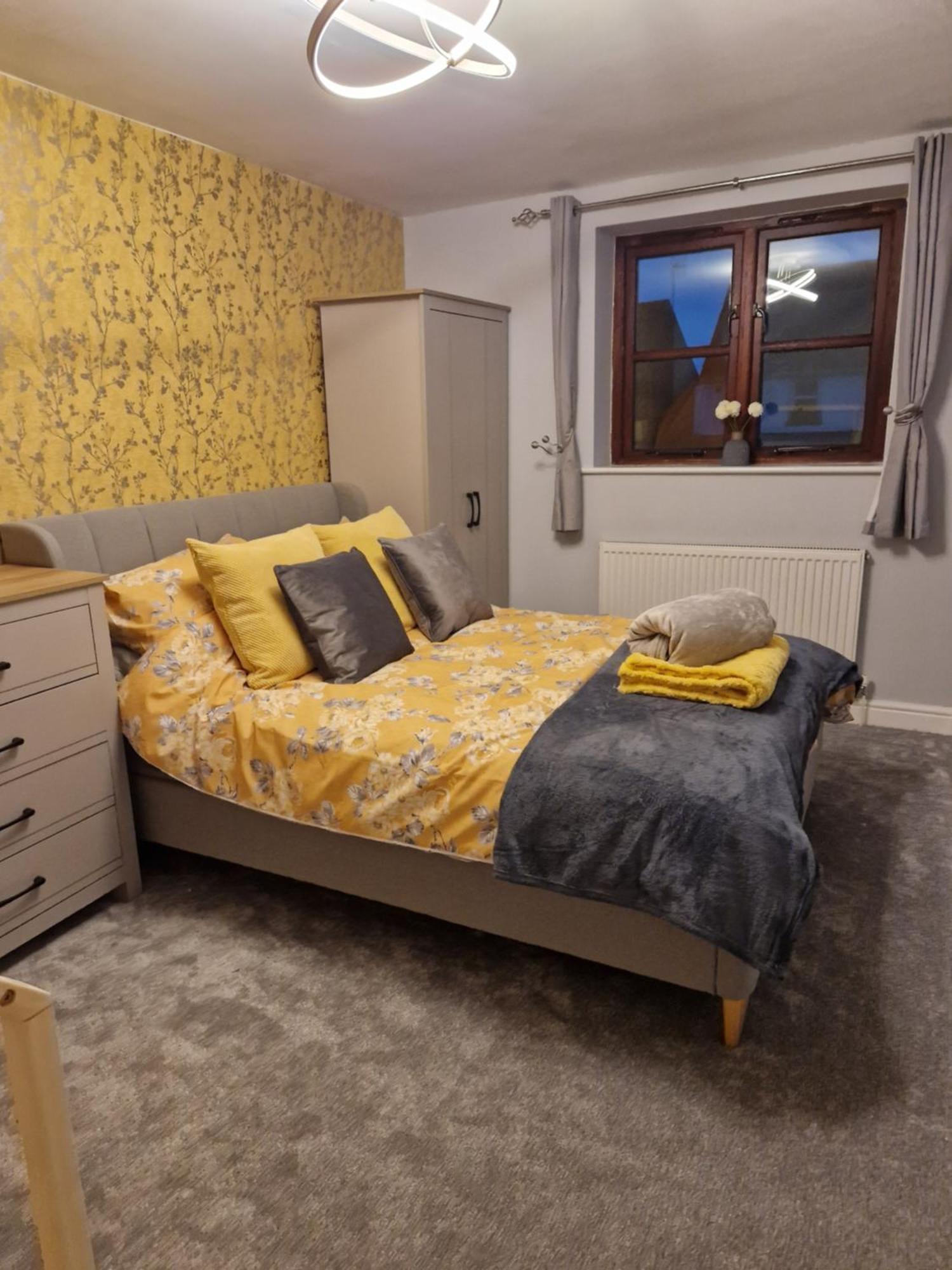 Purdie Close Holiday Let Чедър Екстериор снимка